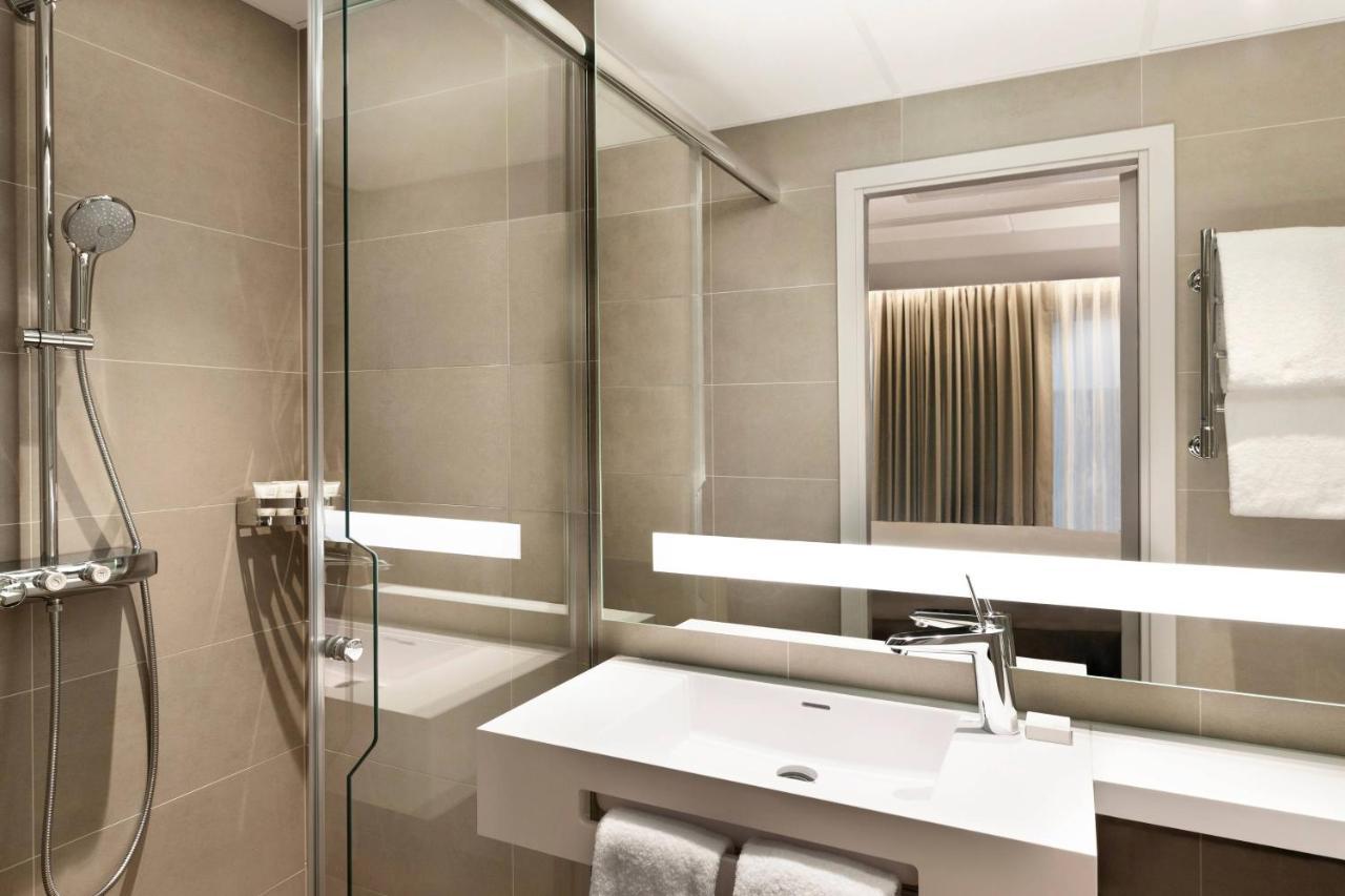 Ac Hotel By Marriott Stockholm Ulriksdal Солна Экстерьер фото